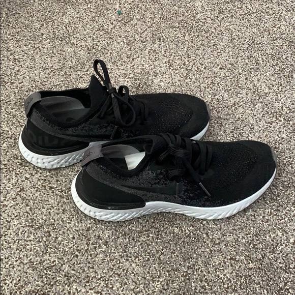 Nike Shoes - Nike React runners